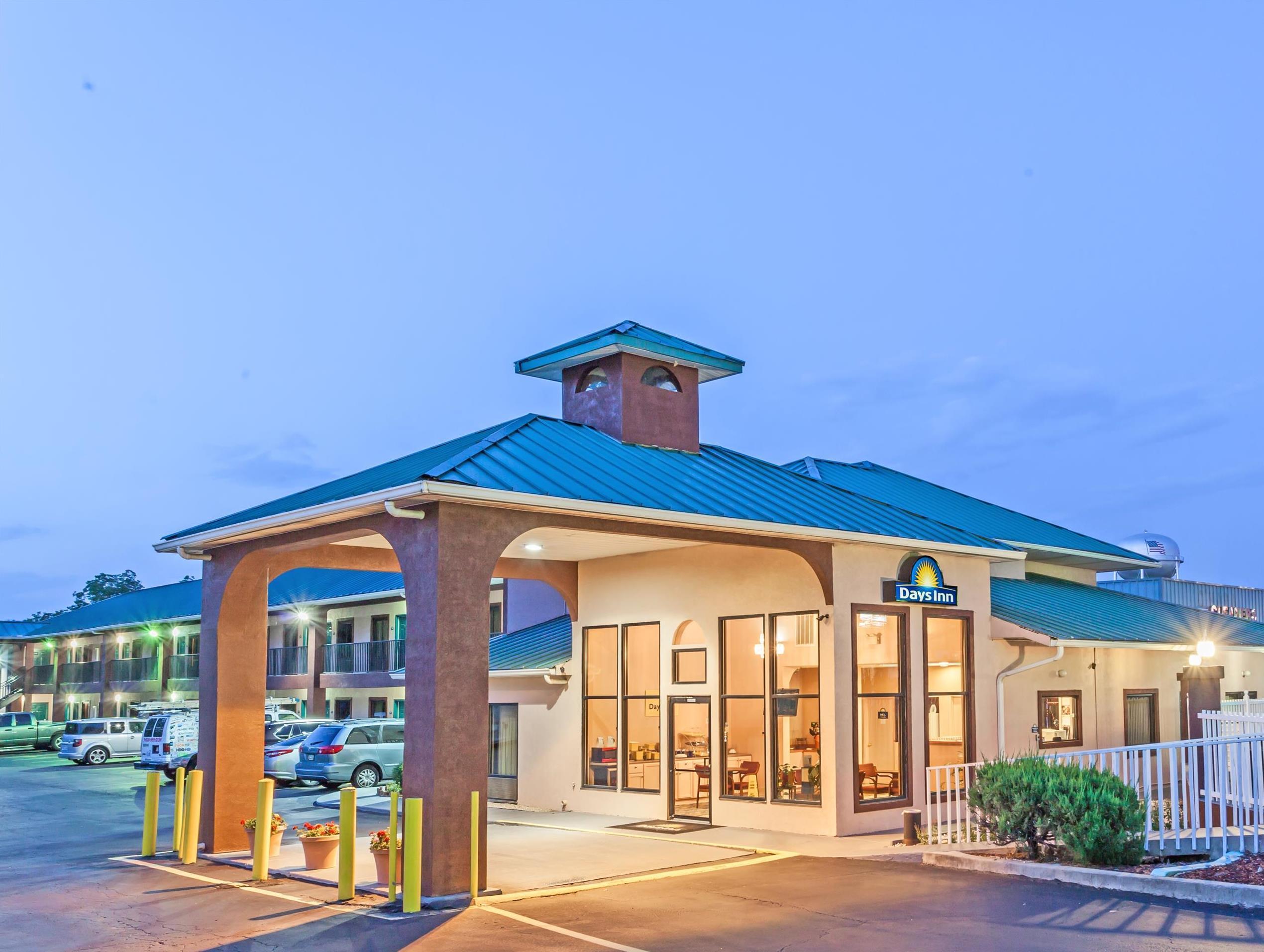 Days Inn By Wyndham Jackson Exterior photo